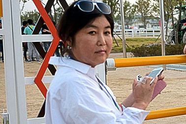 Hé lộ chuyện làm ăn mờ ám của bạn thân Tổng thống Hàn Quốc