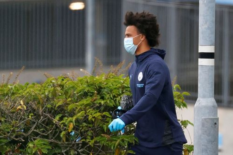 Man City 3-0 Arsenal: David Luiz trở thành tội đồ - 23 Man City 3-0 Arsenal: David Luiz trở thành tội đồ - 23