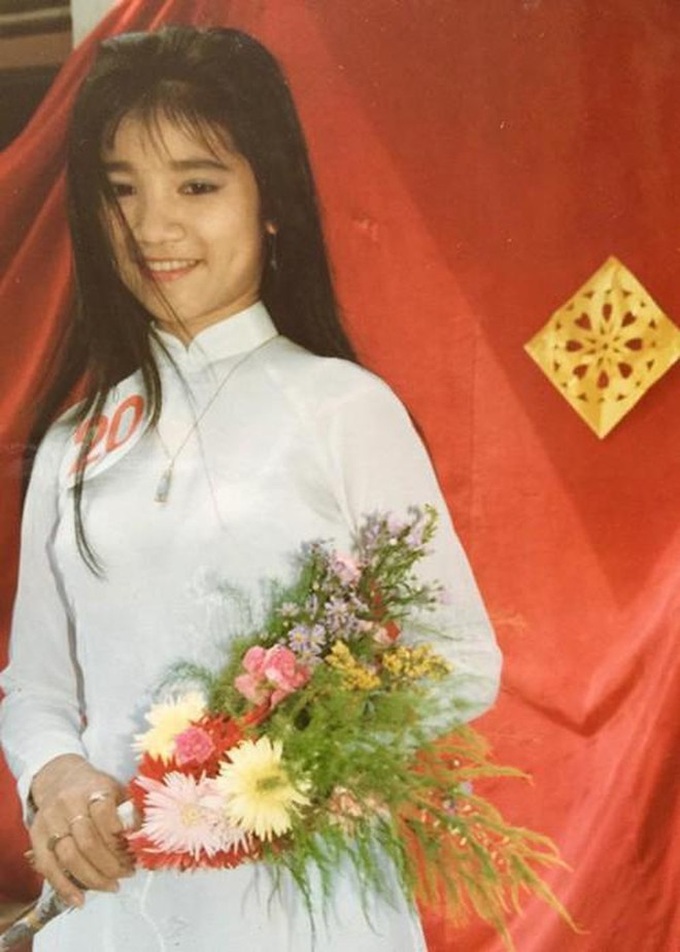 MC Cát Tường: Bị triệt đường lên truyền hình vì chống cự người đàn ông quyền lực - Ảnh 3. MC Cát Tường: Bị triệt đường lên truyền hình vì chống cự người đàn ông quyền lực - Ảnh 3.