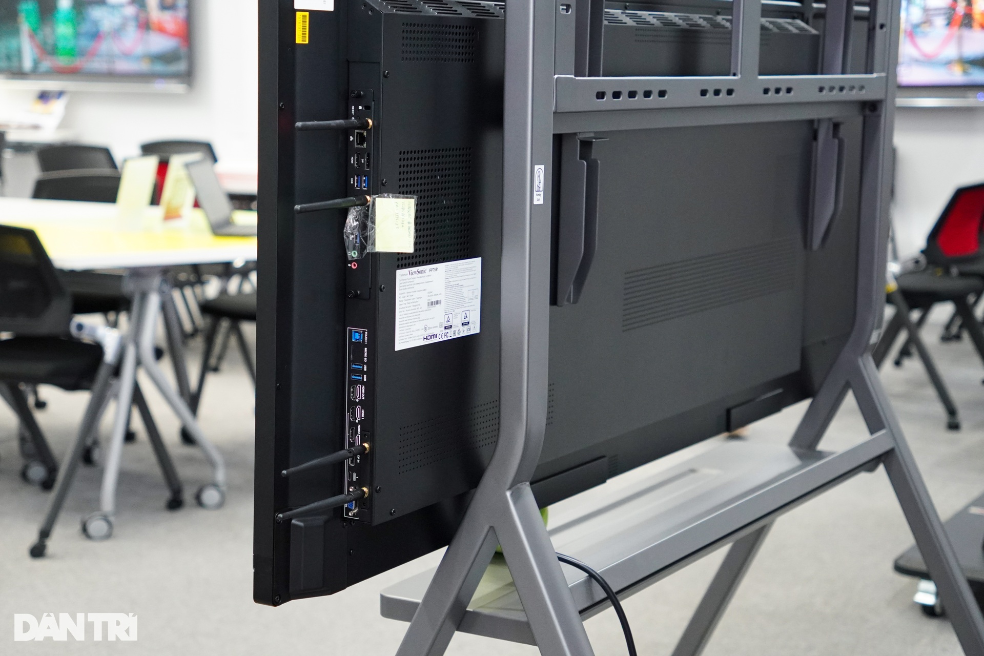 Computex 2025: Màn hình tương tác tích hợp AI dành cho lớp học - 5 Computex 2025: Màn hình tương tác tích hợp AI dành cho lớp học - 5