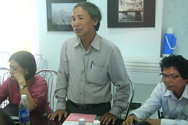 “Chủ nhân” Huy chương Vàng trả lại giải thưởng