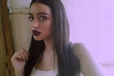 Đổi đời nhờ một lần được người nổi tiếng… khen xinh