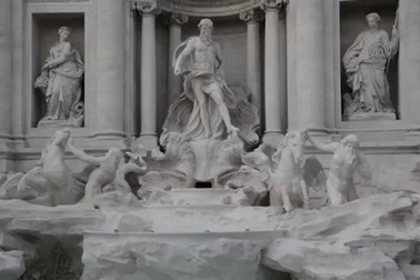Đài phun nước Trevi - Rome, một trong những đài phun nước nhận được nhiều tiền xu nhất thế giới