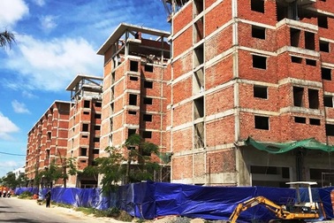 Nhiều “ông lớn” bất động sản bị... "tuýt còi"