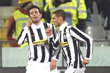 Thêm hai cầu thủ Juve bị gạt khỏi ĐT Italia