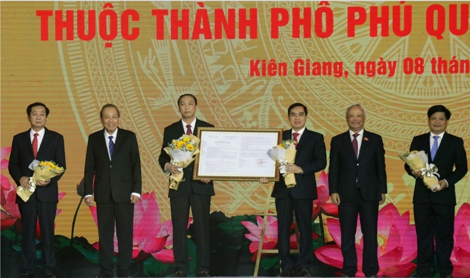 Phú Quốc chính thức trở thành thành phố đảo đầu tiên của Việt Nam - 1 Phú Quốc chính thức trở thành thành phố đảo đầu tiên của Việt Nam - 1