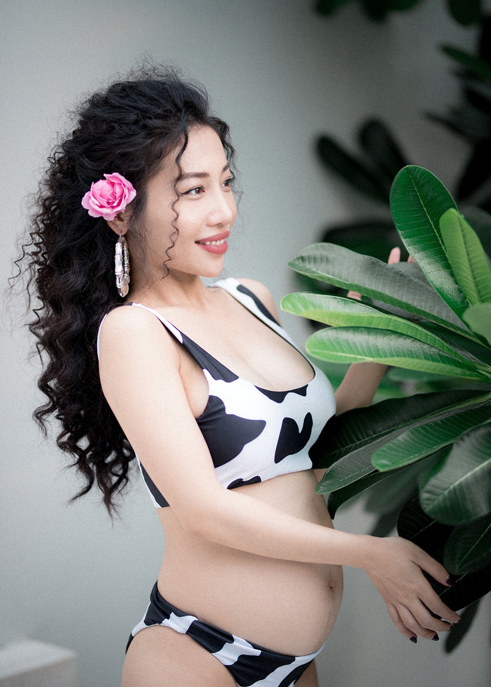 Hằng Bingboong khoe ảnh bầu 6 tháng - 2