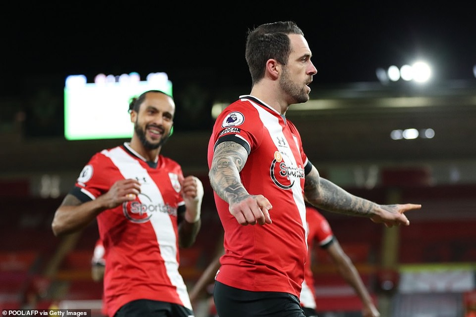 HLV Southampton khóc sau khi đánh bại Liverpool - 2 HLV Southampton khóc sau khi đánh bại Liverpool - 2