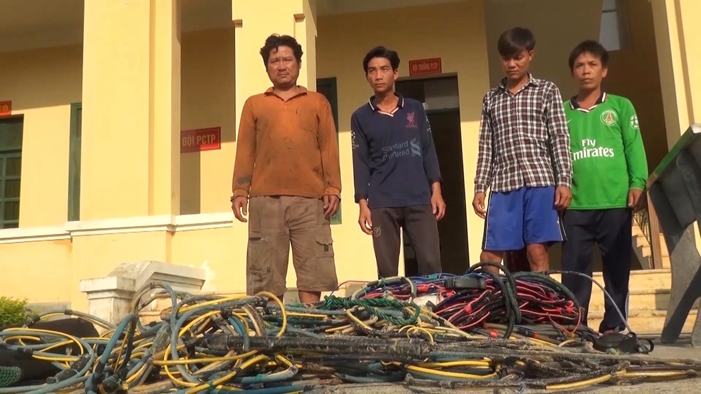 Làm chết người bằng bẫy điện đánh cá: Nên cân nhắc xử lý tội giết người? - 1 Làm chết người bằng bẫy điện đánh cá: Nên cân nhắc xử lý tội giết người? - 1