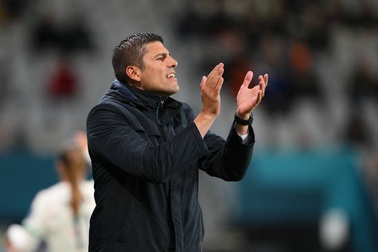 HLV Bồ Đào Nha tuyên bố cứng rắn trước trận gặp tuyển nữ Việt Nam