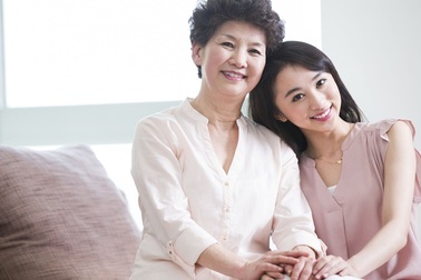 Sinh con rồi mới thấy thương mẹ chồng