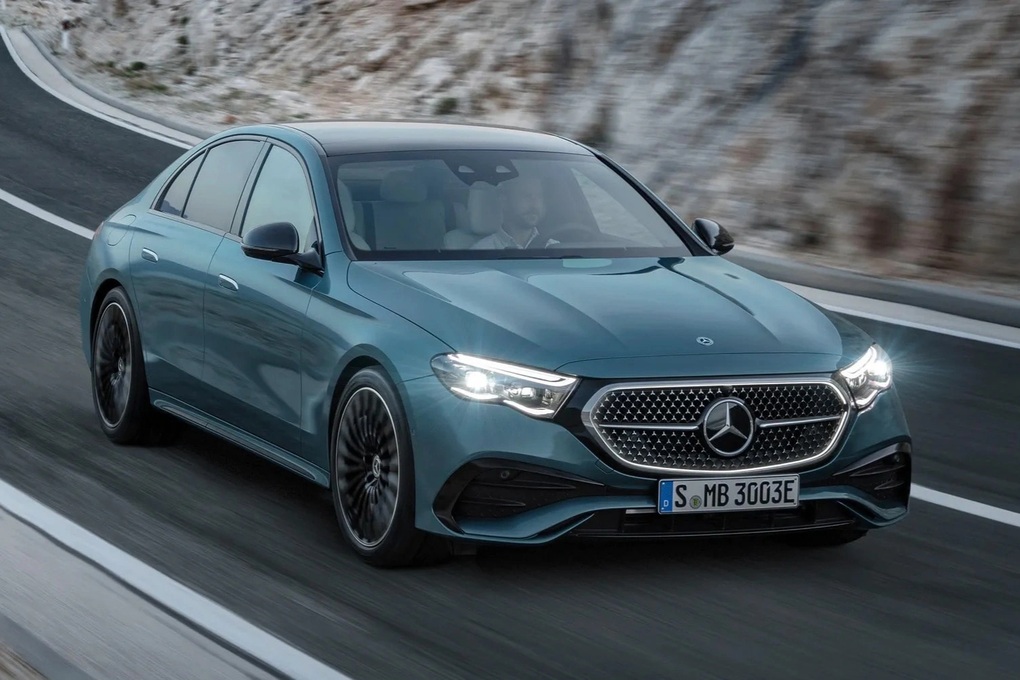 Sedan Đức hạng sang chạm “đáy” mới tại đại lý, giảm gần 800 triệu đồng - 2 Sedan Đức hạng sang chạm “đáy” mới tại đại lý, giảm gần 800 triệu đồng - 2