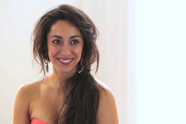 Oona Chaplin xinh đẹp trong buổi chụp hình
