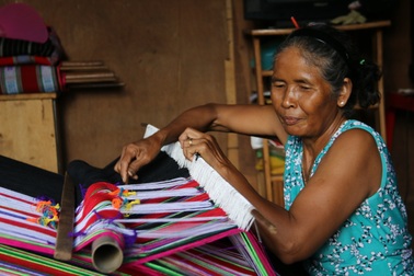 Đắk Nông đào tạo hàng trăm chị em thạo nghề dệt thổ cẩm