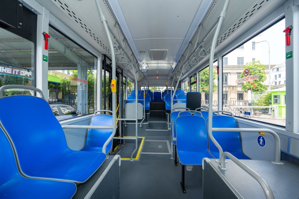 VinBus khai trương tuyến buýt điện 43 - Kết nối nội thành với Đông Anh - 5 VinBus khai trương tuyến buýt điện 43 - Kết nối nội thành với Đông Anh - 5