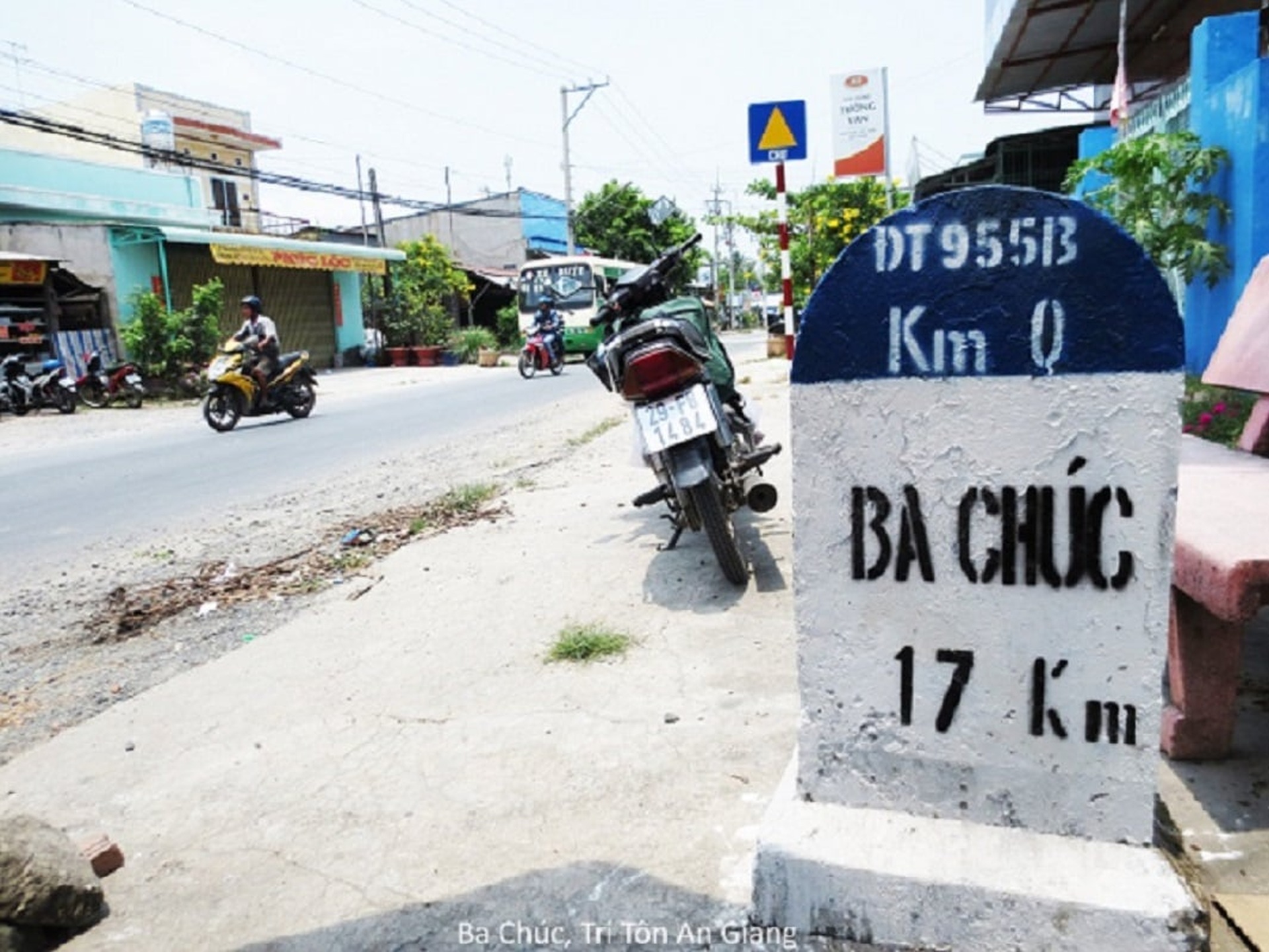 Phượt thủ đời đầu đi xe Dream check-in Hà Giang, 20 năm sau bỗng gây sốt - 13 Phượt thủ đời đầu đi xe Dream check-in Hà Giang, 20 năm sau bỗng gây sốt - 13