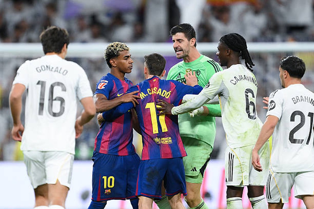 Pelatih Xabi Alonso: “Lamine Yamal adalah kekuatan pendorong Real Madrid untuk menang” - 1 HLV Xabi Alonso: “Lamine Yamal là động lực để Real Madrid chiến thắng” - 1