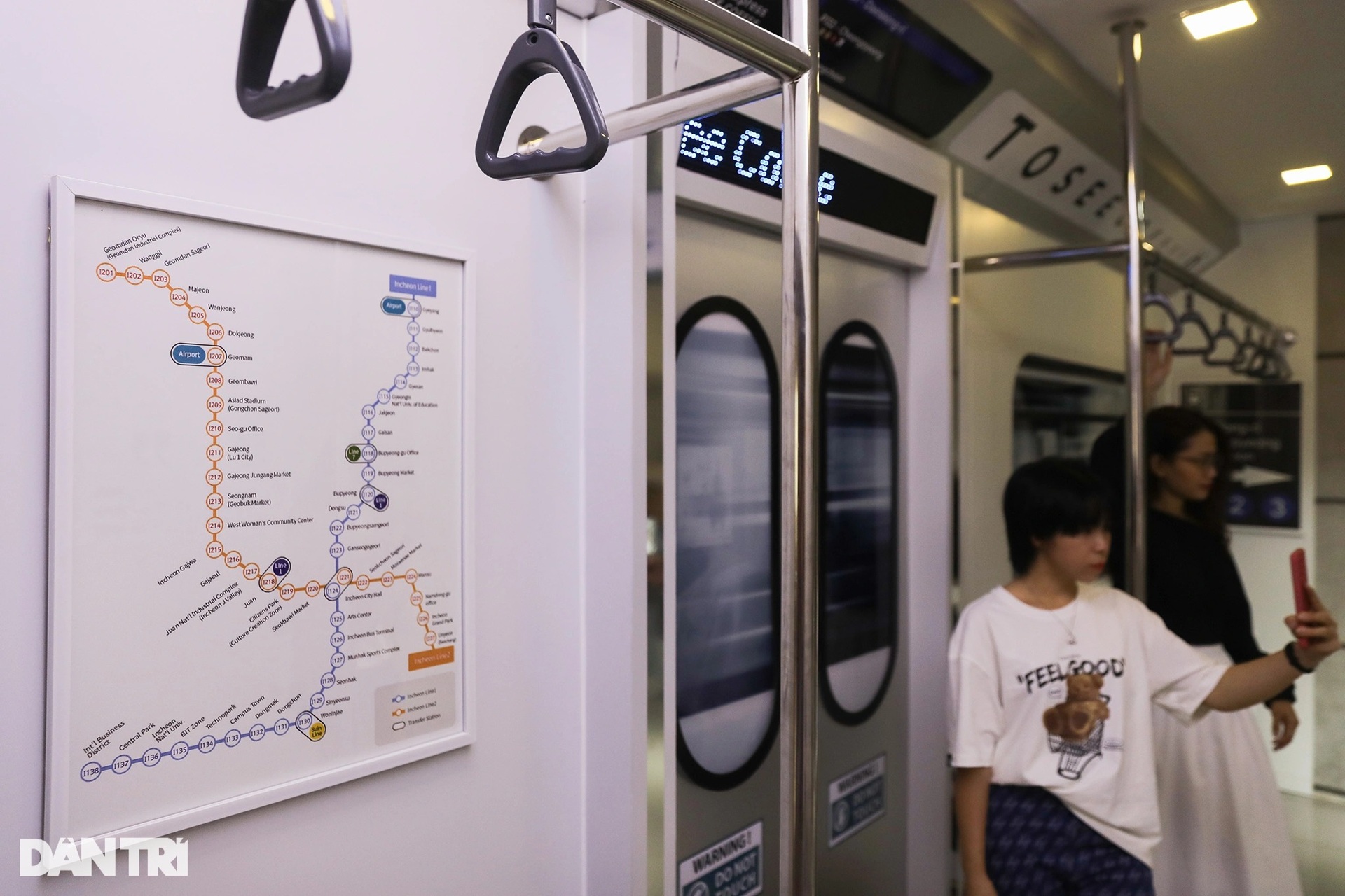 Quán cà phê mô hình tàu điện ngầm thu hút giới trẻ Sài Gòn - 5 Quán cà phê mô hình tàu điện ngầm thu hút giới trẻ Sài Gòn - 5