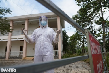 Thứ trưởng Nguyễn Trường Sơn: Bộ Y tế đánh giá cao sự chủ động của TPHCM