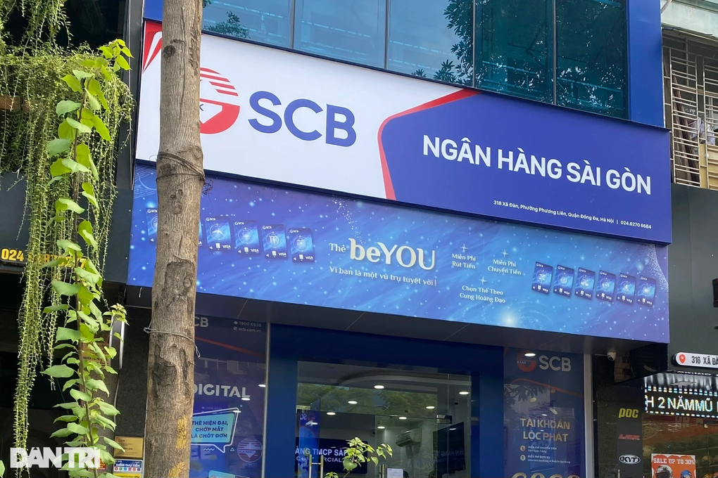 Đóng cửa hàng loạt phòng giao dịch, SCB lại mời thầu gỡ biển quảng cáo - 1 Đóng cửa hàng loạt phòng giao dịch, SCB lại mời thầu gỡ biển quảng cáo - 1