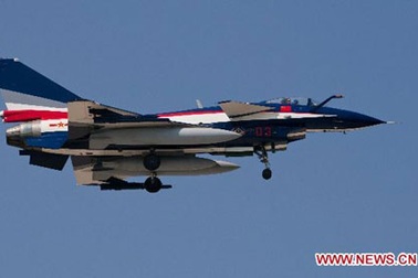 Ngắm chiến đấu cơ Trung Quốc tự chế trong Đội bay nhào lộn