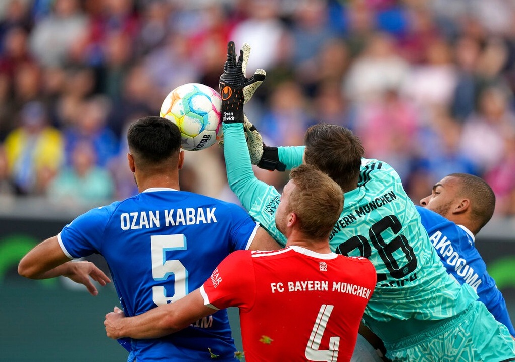 Bayern Munich áp sát ngôi đầu Bundesliga, Dortmund thắng đậm Stuttgart - 6 Bayern Munich áp sát ngôi đầu Bundesliga, Dortmund thắng đậm Stuttgart - 6