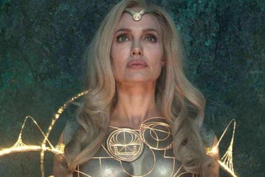 Angelina Jolie đẹp như nữ thần trong phim mới "Eternals"
