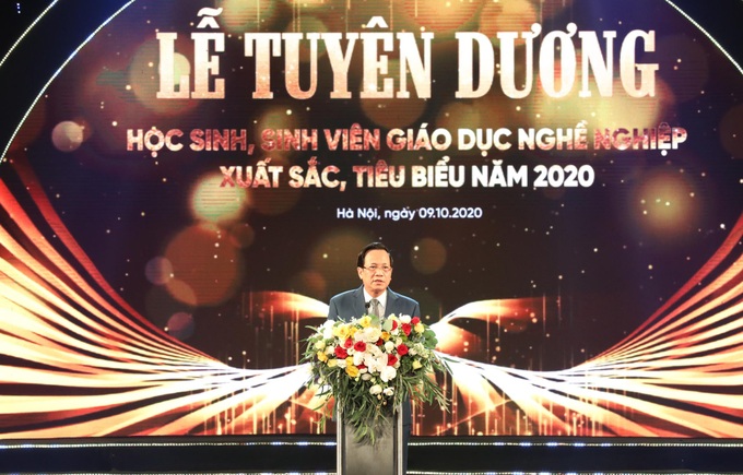 Tuyên dương 130 học sinh, sinh viên giáo dục nghề nghiệp xuất sắc - Ảnh 2.