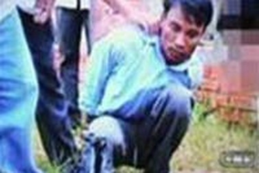 Dùng xe ăn cắp vận chuyển tiền giả