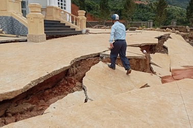 Sụt lún quanh hồ thủy lợi ở Lâm Đồng