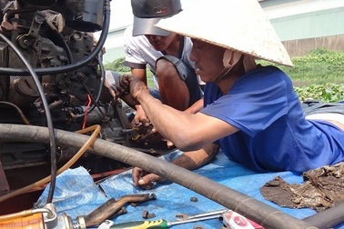 Nghị lực phi thường của người thợ cơ khí liệt nửa người, mất 96% sức khỏe