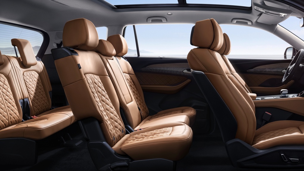 Audi Q6 mới ra mắt, kích thước lớn hơn Q7 - 6 Audi Q6 mới ra mắt, kích thước lớn hơn Q7 - 6