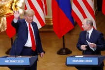 Ông Trump tuyên bố "không từ bỏ điều gì" trong cuộc gặp ông Putin