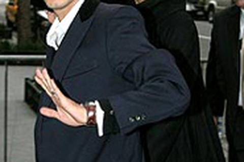 Jennifer Lopez tổ chức tiệc chờ đón baby