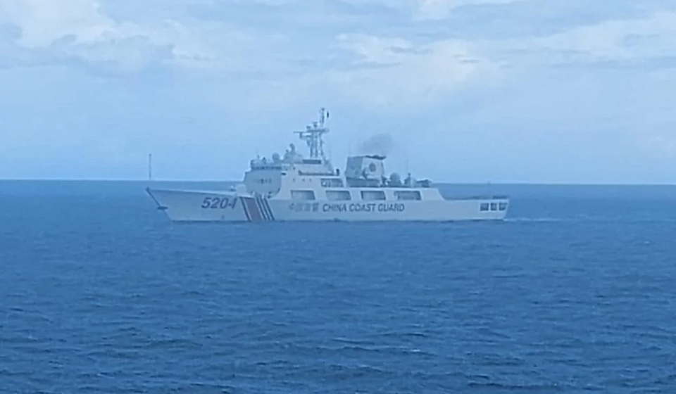 Biển Đông “nóng” vụ Indonesia đuổi tàu hải cảnh Trung Quốc - 2 Biển Đông “nóng” vụ Indonesia đuổi tàu hải cảnh Trung Quốc - 2