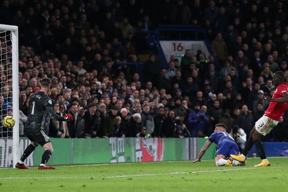 Chelsea 0-2 Man Utd: Những pha bóng bổng và VAR - 6 Chelsea 0-2 Man Utd: Những pha bóng bổng và VAR - 6