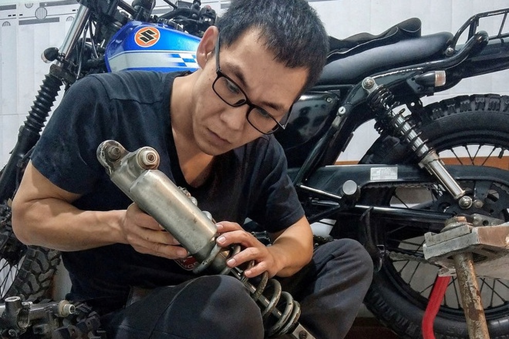 Lương tháng còn 4 triệu đồng, nhân viên truyền thông đi bán phụ tùng xe máy - 2 Lương tháng còn 4 triệu đồng, nhân viên truyền thông đi bán phụ tùng xe máy - 2