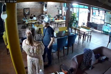 Diễn viên Hoàng Yến bị chồng cũ đấm vào mặt