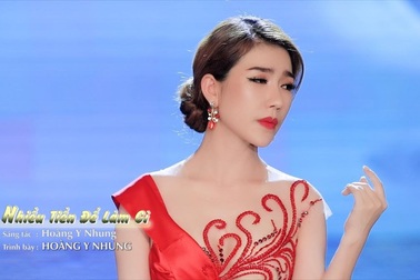 "Nhiều tiền để làm gì" - Hoàng Y Nhung