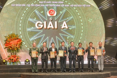 74 tác phẩm được trao Giải Búa liềm vàng lần thứ VII