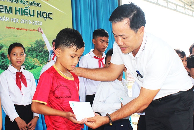 Viettel luôn đồng hành cùng các hoạt động hỗ trợ trẻ em có hoàn cảnh khó khăn trên cả nước.