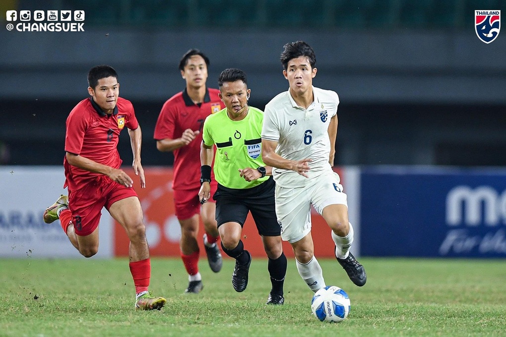 HLV U19 Thái Lan: Tôi không hiểu vì sao lại thua Lào - 2 HLV U19 Thái Lan: Tôi không hiểu vì sao lại thua Lào - 2