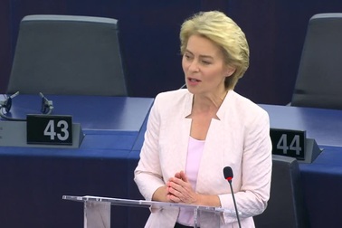 Ủy ban châu Âu EC có “nữ tướng” đầu tiên trong lịch sử