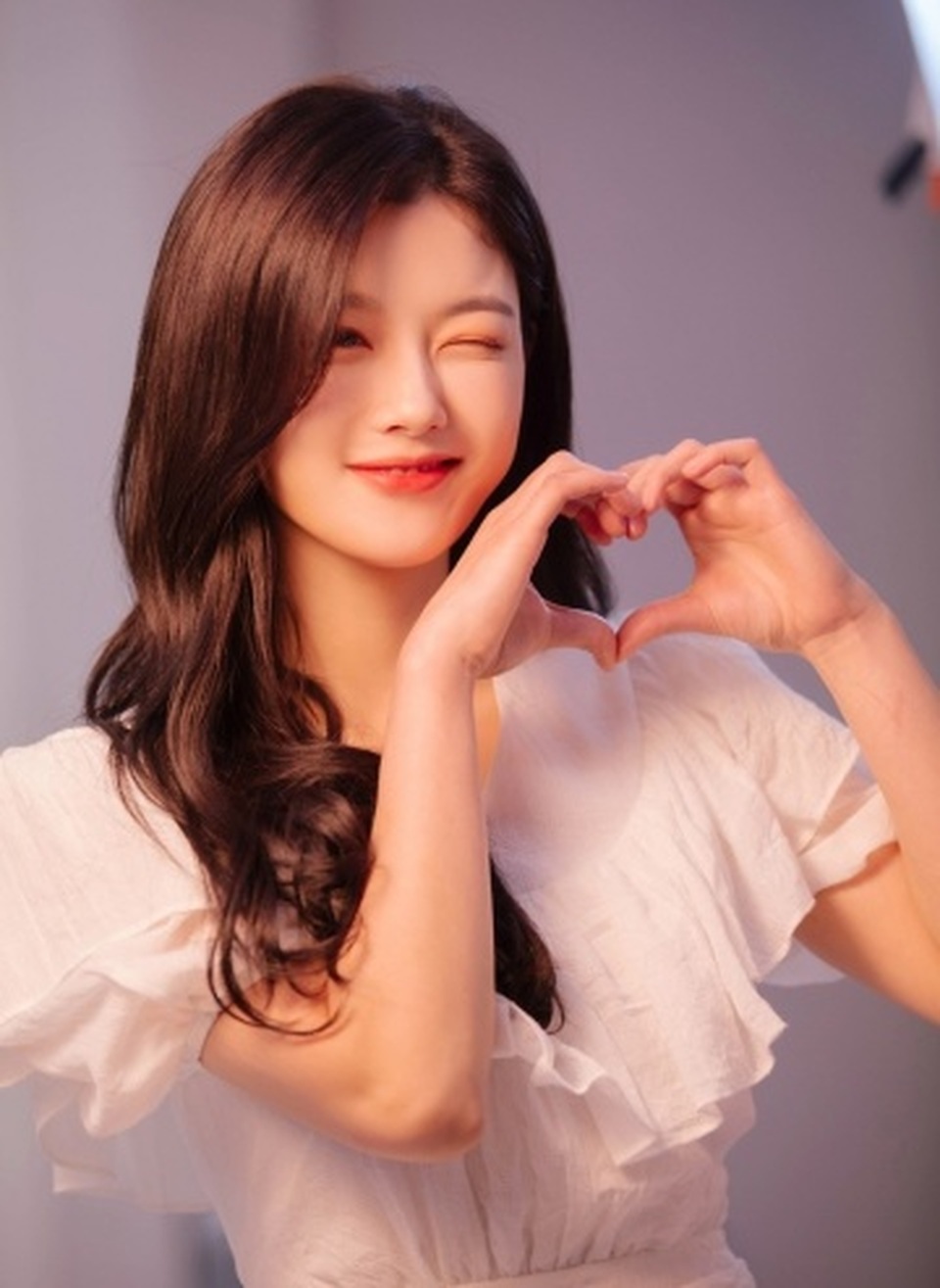 “Em gái quốc dân” Kim Yoo Jung “lột xác” ngoạn mục ở tuổi 21 - 33 “Em gái quốc dân” Kim Yoo Jung “lột xác” ngoạn mục ở tuổi 21 - 33