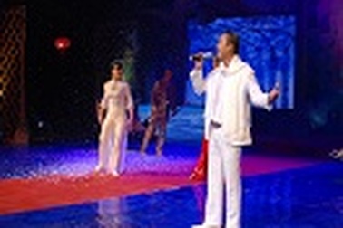 Bách Nguyễn – Giọng ca “lạ” của Hà Nội