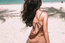 Khen khách nữ "nóng bỏng", nam hướng dẫn viên... mất việc