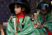 Tháng 5 đến tỉnh Shiga dự lễ hội đội nồi để cầu may