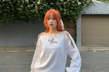 Đổ xô chụp ảnh với giàn hoa giấy đẹp như phim ở "khu nhà giàu" TPHCM