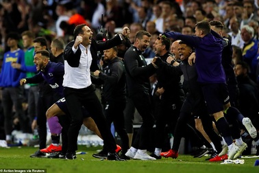 HLV Lampard ở rất gần ngày thăng hạng Premier League