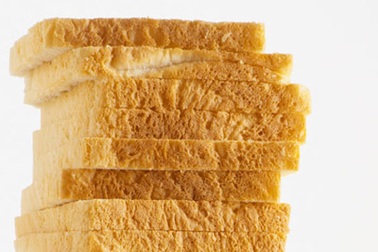 Phụ nữ không nên ăn nhiều bánh mỳ trắng